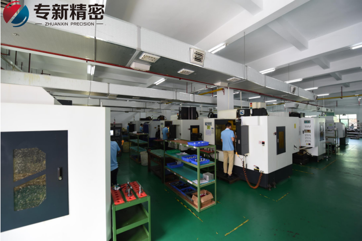 专新精密CNC车间